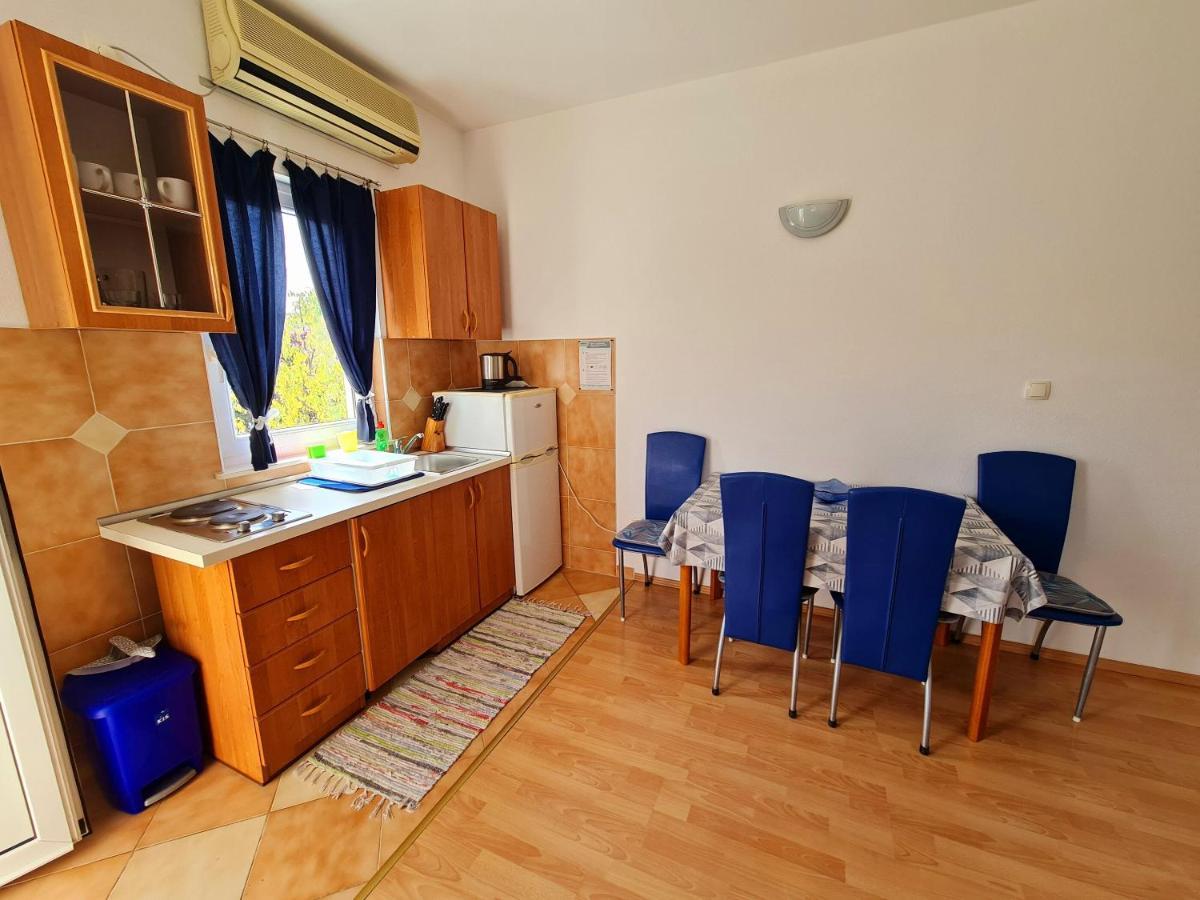 Apartments Silvana Trogir Exterior foto
